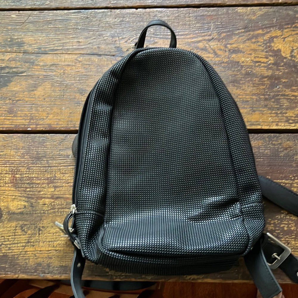 Urban oxide, waterproof, medium size backpack